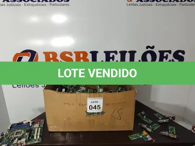 LOTE 045 - 01 LOTE COM GRANDE QUANTIDADE DE PLACAS DE REDE E PLACA MÃE. (NO ESTADO) ATENÇÃO! FAZER A VISITAÇÃO ANTES DE ARREMATAR, NÃO SABEMOS SE FUNCIONA, LEILÃO NÃO TEM GARANTIA E NEM DEVOLUÇÃO, SUJEITO A POSSÍVEIS AVARIAS VISÍVEIS/OCULTAS E/OU AUSÊNCIA DE COMPONENTES.