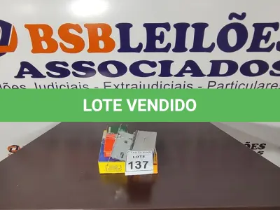 LOTE 137 - 05 FECHADURAS DIVERSAS. (NO ESTADO) ATENÇÃO! FAZER A VISITAÇÃO ANTES DE ARREMATAR, NÃO SABEMOS SE FUNCIONA, LEILÃO NÃO TEM GARANTIA E NEM DEVOLUÇÃO, SUJEITO A POSSÍVEIS AVARIAS VISÍVEIS/OCULTAS E/OU AUSÊNCIA DE COMPONENTES.