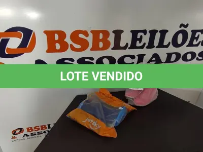 LOTE 043 - 02 PARES DE BOTAS DE BORRACHA NUMERAÇÕES 25 E 31 NAS CORES AZUL E ROSA. (NO ESTADO) ATENÇÃO! FAZER A VISITAÇÃO ANTES DE ARREMATAR, NÃO SABEMOS SE FUNCIONA, LEILÃO NÃO TEM GARANTIA E NEM DEVOLUÇÃO, SUJEITO A POSSÍVEIS AVARIAS VISÍVEIS/OCULTAS E/OU AUSÊNCIA DE COMPONENTES.