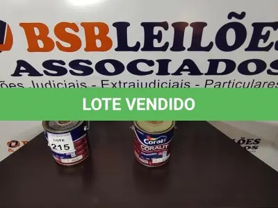 LOTE 215 - 02 LATAS DE TINTA MARCA CORAL ESMALTE SINTÉTICO, PARA MADEIRA E METAL, NAS CORES ACETINADO E BRILHANTE COM 3,2L CADA. (NO ESTADO) ATENÇÃO! FAZER A VISITAÇÃO ANTES DE ARREMATAR, NÃO SABEMOS SE FUNCIONA, LEILÃO NÃO TEM GARANTIA E NEM DEVOLUÇÃO, SUJEITO A POSSÍVEIS AVARIAS VISÍVEIS/OCULTAS E/OU AUSÊNCIA DE COMPONENTES.