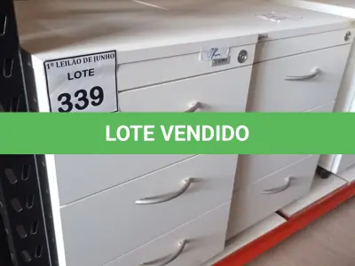 LOTE 339 - 02 GAVETEIROS COM 03 GAVETAS CADA. (NO ESTADO) ATENÇÃO! FAZER A VISITAÇÃO ANTES DE ARREMATAR, NÃO SABEMOS SE FUNCIONA. LEILÃO NÃO TEM GARANTIA E NEM DEVOLUÇÃO, SUJEITO A POSSÍVEIS AVARIAS VISÍVEIS/OCULTAS E/OU AUSÊNCIA DE COMPONENTES.