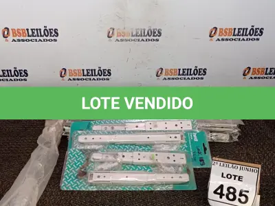 LOTE 485 - 01 LOTE COM GRANDE QUANTIDADE DE SUPORTES TAMPO RETRÁTIL TAMANHOS DIVERSOS. (NO ESTADO) ATENÇÃO! FAZER A VISITAÇÃO ANTES DE ARREMATAR, NÃO SABEMOS SE FUNCIONA, LEILÃO NÃO TEM GARANTIA E NEM DEVOLUÇÃO, SUJEITO A POSSÍVEIS AVARIAS VISÍVEIS/OCULTAS E/OU AUSÊNCIA DE COMPONENTES.