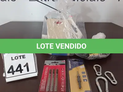 LOTE 441 - 01 LOTE COM DIVERSOS ITENS PARA FURADEIRAS, CORTADORES DE PISO, MOSQUETAS E MATERIAIS DIVERSOS. (NO ESTADO) ATENÇÃO! FAZER A VISITAÇÃO ANTES DE ARREMATAR, NÃO SABEMOS SE FUNCIONA, LEILÃO NÃO TEM GARANTIA E NEM DEVOLUÇÃO, SUJEITO A POSSÍVEIS AVARIAS VISÍVEIS/OCULTAS E/OU AUSÊNCIA DE COMPONENTES.