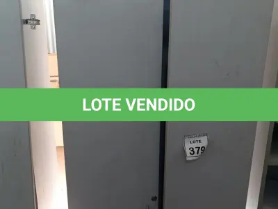 LOTE 379 - 01 ARMÁRIO ALTO COM 02 PORTAS SEM COMPARTIMENTOS. (NO ESTADO) ATENÇÃO! FAZER A VISITAÇÃO ANTES DE ARREMATAR, NÃO SABEMOS SE FUNCIONA, LEILÃO NÃO TEM GARANTIA E NEM DEVOLUÇÃO, SUJEITO A POSSÍVEIS AVARIAS VISÍVEIS/OCULTAS E/OU AUSÊNCIA DE COMPONENTES.