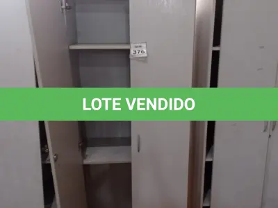 LOTE 376 - 01 ARMÁRIO ALTO 02 PORTAS E 03 COMPARTIMENTOS. (NO ESTADO) ATENÇÃO! FAZER A VISITAÇÃO ANTES DE ARREMATAR, NÃO SABEMOS SE FUNCIONA, LEILÃO NÃO TEM GARANTIA E NEM DEVOLUÇÃO, SUJEITO A POSSÍVEIS AVARIAS VISÍVEIS/OCULTAS E/OU AUSÊNCIA DE COMPONENTES.