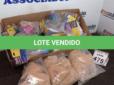 LOTE 475 - 01 LOTE COM GRANDE QUANTIDADE DE ALPISTES E BEBEDOUROS PARA AVES MODELOS DIVERSOS. (NO ESTADO) ATENÇÃO! FAZER A VISITAÇÃO ANTES DE ARREMATAR, NÃO SABEMOS SE FUNCIONA, LEILÃO NÃO TEM GARANTIA E NEM DEVOLUÇÃO, SUJEITO A POSSÍVEIS AVARIAS VISÍVEIS/OCULTAS E/OU AUSÊNCIA DE COMPONENTES.