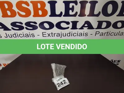 LOTE 242 - 11 BROCAS DE PAREDE. (NO ESTADO) ATENÇÃO! FAZER A VISITAÇÃO ANTES DE ARREMATAR, NÃO SABEMOS SE FUNCIONA, LEILÃO NÃO TEM GARANTIA E NEM DEVOLUÇÃO, SUJEITO A POSSÍVEIS AVARIAS VISÍVEIS/OCULTAS E/OU AUSÊNCIA DE COMPONENTES.