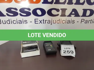 LOTE 259 - 01 LANTERNA DE LED E 01 LUXÍMETRO. (NO ESTADO) ATENÇÃO! FAZER A VISITAÇÃO ANTES DE ARREMATAR, NÃO SABEMOS SE FUNCIONA, LEILÃO NÃO TEM GARANTIA E NEM DEVOLUÇÃO, SUJEITO A POSSÍVEIS AVARIAS VISÍVEIS/OCULTAS E/OU AUSÊNCIA DE COMPONENTES.