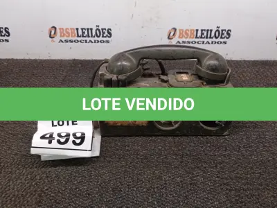 LOTE 499 - 01 TELEFONE ANTIGO. (NO ESTADO) ATENÇÃO! FAZER A VISITAÇÃO ANTES DE ARREMATAR, NÃO SABEMOS SE FUNCIONA, LEILÃO NÃO TEM GARANTIA E NEM DEVOLUÇÃO, SUJEITO A POSSÍVEIS AVARIAS VISÍVEIS/OCULTAS E/OU AUSÊNCIA DE COMPONENTES.