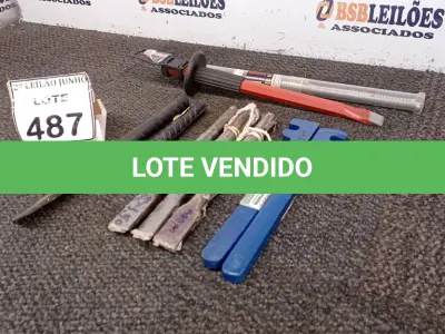 LOTE 487 - 07 PONTEIROS TAMANHOS DIVERSOS E 02 CHAVES PARA DOBRA DE VERGALHÃO. (NO ESTADO) ATENÇÃO! FAZER A VISITAÇÃO ANTES DE ARREMATAR, NÃO SABEMOS SE FUNCIONA, LEILÃO NÃO TEM GARANTIA E NEM DEVOLUÇÃO, SUJEITO A POSSÍVEIS AVARIAS VISÍVEIS/OCULTAS E/OU AUSÊNCIA DE COMPONENTES.
