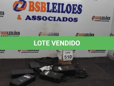 LOTE 510 - 05 FONTES PARA NOTEBOOKS VOLTAGENS DIVERSAS. (NO ESTADO) ATENÇÃO! FAZER A VISITAÇÃO ANTES DE ARREMATAR, NÃO SABEMOS SE FUNCIONA, LEILÃO NÃO TEM GARANTIA E NEM DEVOLUÇÃO, SUJEITO A POSSÍVEIS AVARIAS VISÍVEIS/OCULTAS E/OU AUSÊNCIA DE COMPONENTES.