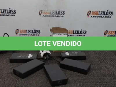 LOTE 506 - 05 FONTES PARA NOTEBOOKS VOLTAGENS DIVERSAS. (NO ESTADO) ATENÇÃO! FAZER A VISITAÇÃO ANTES DE ARREMATAR, NÃO SABEMOS SE FUNCIONA, LEILÃO NÃO TEM GARANTIA E NEM DEVOLUÇÃO, SUJEITO A POSSÍVEIS AVARIAS VISÍVEIS/OCULTAS E/OU AUSÊNCIA DE COMPONENTES.