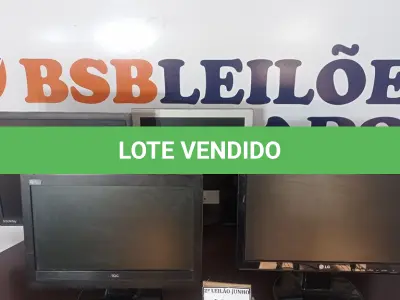 LOTE 450 - 05 MONITORES DE MARCAS E MODELOS DIVERSOS. (NO ESTADO) ATENÇÃO! FAZER A VISITAÇÃO ANTES DE ARREMATAR, NÃO SABEMOS SE FUNCIONA, LEILÃO NÃO TEM GARANTIA E NEM DEVOLUÇÃO, SUJEITO A POSSÍVEIS AVARIAS VISÍVEIS/OCULTAS E/OU AUSÊNCIA DE COMPONENTES.