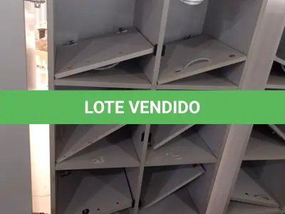 LOTE 395 - 01 ARMÁRIO ALTO PARA ESCRITÓRIO COM 10 PORTAS. (NO ESTADO) ATENÇÃO! FAZER A VISITAÇÃO ANTES DE ARREMATAR, NÃO SABEMOS SE FUNCIONA, LEILÃO NÃO TEM GARANTIA E NEM DEVOLUÇÃO, SUJEITO A POSSÍVEIS AVARIAS VISÍVEIS/OCULTAS E/OU AUSÊNCIA DE COMPONENTES.