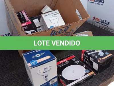 LOTE 334 - 01 LOTE COM VÁRIAS LÂMPADAS LED MODELOS DIVERSOS. (NO ESTADO) ATENÇÃO! FAZER A VISITAÇÃO ANTES DE ARREMATAR, NÃO SABEMOS SE FUNCIONA, LEILÃO NÃO TEM GARANTIA E NEM DEVOLUÇÃO, SUJEITO A POSSÍVEIS AVARIAS VISÍVEIS/OCULTAS E/OU AUSÊNCIA DE COMPONENTES.