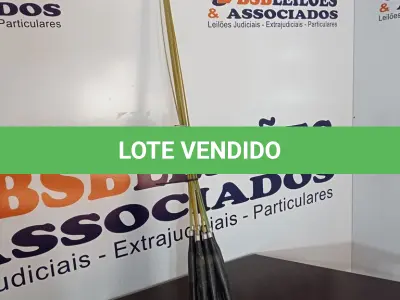 LOTE 465 - 10 VARAS DE FIBRAS. (NO ESTADO) ATENÇÃO! FAZER A VISITAÇÃO ANTES DE ARREMATAR, NÃO SABEMOS SE FUNCIONA, LEILÃO NÃO TEM GARANTIA E NEM DEVOLUÇÃO, SUJEITO A POSSÍVEIS AVARIAS VISÍVEIS/OCULTAS E/OU AUSÊNCIA DE COMPONENTES.