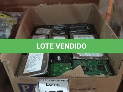 LOTE 477 - 01 LOTE COM GRANDE QUANTIDADE DE SUCATA DE HD PARA RETIRADA DE PEÇAS. (NO ESTADO) ATENÇÃO! FAZER A VISITAÇÃO ANTES DE ARREMATAR, NÃO SABEMOS SE FUNCIONA, LEILÃO NÃO TEM GARANTIA E NEM DEVOLUÇÃO, SUJEITO A POSSÍVEIS AVARIAS VISÍVEIS/OCULTAS E/OU AUSÊNCIA DE COMPONENTES.
