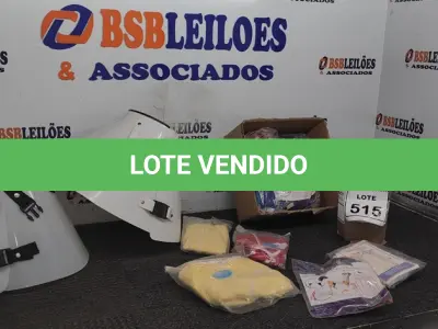 LOTE 515 - 01 LOTE COM VÁRIAS ROUPAS PARA PETS E 02 FOCINHEIRAS. (NO ESTADO) ATENÇÃO! FAZER A VISITAÇÃO ANTES DE ARREMATAR, NÃO SABEMOS SE FUNCIONA, LEILÃO NÃO TEM GARANTIA E NEM DEVOLUÇÃO, SUJEITO A POSSÍVEIS AVARIAS VISÍVEIS/OCULTAS E/OU AUSÊNCIA DE COMPONENTES.