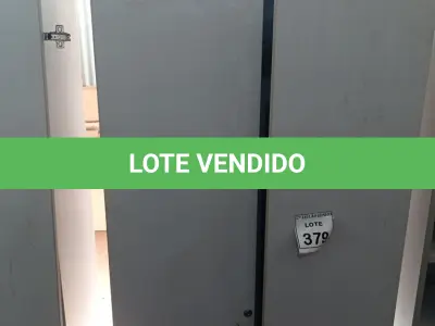 LOTE 379 - 01 ARMÁRIO ALTO COM 02 PORTAS SEM COMPARTIMENTOS. (NO ESTADO) ATENÇÃO! FAZER A VISITAÇÃO ANTES DE ARREMATAR, NÃO SABEMOS SE FUNCIONA, LEILÃO NÃO TEM GARANTIA E NEM DEVOLUÇÃO, SUJEITO A POSSÍVEIS AVARIAS VISÍVEIS/OCULTAS E/OU AUSÊNCIA DE COMPONENTES.
