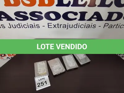 LOTE 251 - 04 HDS DE 500GB PARA PC. (NO ESTADO) ATENÇÃO! FAZER A VISITAÇÃO ANTES DE ARREMATAR, NÃO SABEMOS SE FUNCIONA, LEILÃO NÃO TEM GARANTIA E NEM DEVOLUÇÃO, SUJEITO A POSSÍVEIS AVARIAS VISÍVEIS/OCULTAS E/OU AUSÊNCIA DE COMPONENTES.