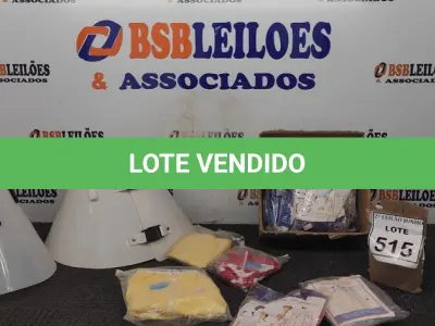 LOTE 515 - 01 LOTE COM VÁRIAS ROUPAS PARA PETS E 02 FOCINHEIRAS. (NO ESTADO) ATENÇÃO! FAZER A VISITAÇÃO ANTES DE ARREMATAR, NÃO SABEMOS SE FUNCIONA, LEILÃO NÃO TEM GARANTIA E NEM DEVOLUÇÃO, SUJEITO A POSSÍVEIS AVARIAS VISÍVEIS/OCULTAS E/OU AUSÊNCIA DE COMPONENTES.