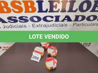 LOTE 266 - 04 FITAS ANTIDERRAPANTES. (NO ESTADO) ATENÇÃO! FAZER A VISITAÇÃO ANTES DE ARREMATAR, NÃO SABEMOS SE FUNCIONA, LEILÃO NÃO TEM GARANTIA E NEM DEVOLUÇÃO, SUJEITO A POSSÍVEIS AVARIAS VISÍVEIS/OCULTAS E/OU AUSÊNCIA DE COMPONENTES.