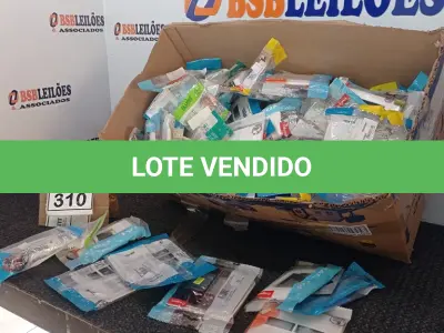 LOTE 310 - 01 LOTE COM MATERIAIS ELÉTRICOS DIVERSOS. (NO ESTADO) ATENÇÃO! FAZER A VISITAÇÃO ANTES DE ARREMATAR, NÃO SABEMOS SE FUNCIONA, LEILÃO NÃO TEM GARANTIA E NEM DEVOLUÇÃO, SUJEITO A POSSÍVEIS AVARIAS VISÍVEIS/OCULTAS E/OU AUSÊNCIA DE COMPONENTES.
