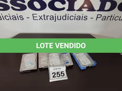 LOTE 255 - 05 HDS DE 500GB PARA PC. (NO ESTADO) ATENÇÃO! FAZER A VISITAÇÃO ANTES DE ARREMATAR, NÃO SABEMOS SE FUNCIONA, LEILÃO NÃO TEM GARANTIA E NEM DEVOLUÇÃO, SUJEITO A POSSÍVEIS AVARIAS VISÍVEIS/OCULTAS E/OU AUSÊNCIA DE COMPONENTES.