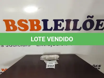 LOTE 237 - 13 BROCAS DE PAREDE TAMANHOS DIVERSOS. (NO ESTADO) ATENÇÃO! FAZER A VISITAÇÃO ANTES DE ARREMATAR, NÃO SABEMOS SE FUNCIONA, LEILÃO NÃO TEM GARANTIA E NEM DEVOLUÇÃO, SUJEITO A POSSÍVEIS AVARIAS VISÍVEIS/OCULTAS E/OU AUSÊNCIA DE COMPONENTES.