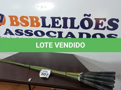 LOTE 307 - 13 VARAS DE FIBRA. (NO ESTADO) ATENÇÃO! FAZER A VISITAÇÃO ANTES DE ARREMATAR, NÃO SABEMOS SE FUNCIONA, LEILÃO NÃO TEM GARANTIA E NEM DEVOLUÇÃO, SUJEITO A POSSÍVEIS AVARIAS VISÍVEIS/OCULTAS E/OU AUSÊNCIA DE COMPONENTES.