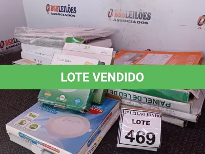 LOTE 469 - 01 LOTE COM VÁRIOS PAINÉIS DE LED SOLAR MODELOS DIVERSOS. (NO ESTADO) ATENÇÃO! FAZER A VISITAÇÃO ANTES DE ARREMATAR, NÃO SABEMOS SE FUNCIONA, LEILÃO NÃO TEM GARANTIA E NEM DEVOLUÇÃO, SUJEITO A POSSÍVEIS AVARIAS VISÍVEIS/OCULTAS E/OU AUSÊNCIA DE COMPONENTES.