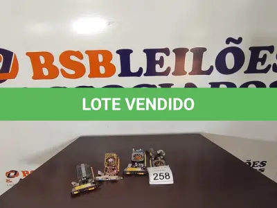 LOTE 258 - 04 PLACAS DE VÍDEO. (NO ESTADO) ATENÇÃO! FAZER A VISITAÇÃO ANTES DE ARREMATAR, NÃO SABEMOS SE FUNCIONA, LEILÃO NÃO TEM GARANTIA E NEM DEVOLUÇÃO, SUJEITO A POSSÍVEIS AVARIAS VISÍVEIS/OCULTAS E/OU AUSÊNCIA DE COMPONENTES.