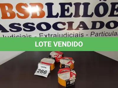 LOTE 266 - 04 FITAS ANTIDERRAPANTES. (NO ESTADO) ATENÇÃO! FAZER A VISITAÇÃO ANTES DE ARREMATAR, NÃO SABEMOS SE FUNCIONA, LEILÃO NÃO TEM GARANTIA E NEM DEVOLUÇÃO, SUJEITO A POSSÍVEIS AVARIAS VISÍVEIS/OCULTAS E/OU AUSÊNCIA DE COMPONENTES.