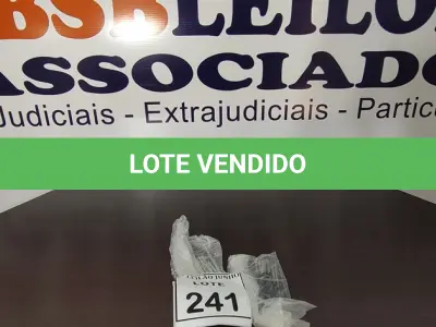 LOTE 241 - 01 LOTE COM VÁRIAS BROCAS DE PAREDE E MADEIRA. (NO ESTADO) ATENÇÃO! FAZER A VISITAÇÃO ANTES DE ARREMATAR, NÃO SABEMOS SE FUNCIONA, LEILÃO NÃO TEM GARANTIA E NEM DEVOLUÇÃO, SUJEITO A POSSÍVEIS AVARIAS VISÍVEIS/OCULTAS E/OU AUSÊNCIA DE COMPONENTES.