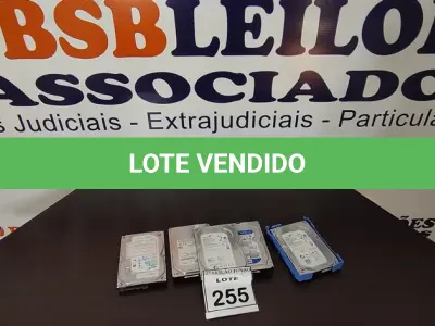 LOTE 255 - 05 HDS DE 500GB PARA PC. (NO ESTADO) ATENÇÃO! FAZER A VISITAÇÃO ANTES DE ARREMATAR, NÃO SABEMOS SE FUNCIONA, LEILÃO NÃO TEM GARANTIA E NEM DEVOLUÇÃO, SUJEITO A POSSÍVEIS AVARIAS VISÍVEIS/OCULTAS E/OU AUSÊNCIA DE COMPONENTES.