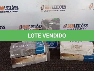 LOTE 384 - 05 FECHADURAS MARCAS E MODELOS DIVERSOS. (NO ESTADO) ATENÇÃO! FAZER A VISITAÇÃO ANTES DE ARREMATAR, NÃO SABEMOS SE FUNCIONA, LEILÃO NÃO TEM GARANTIA E NEM DEVOLUÇÃO, SUJEITO A POSSÍVEIS AVARIAS VISÍVEIS/OCULTAS E/OU AUSÊNCIA DE COMPONENTES.