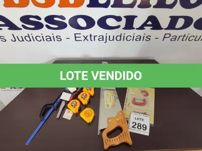 LOTE 289 - 01 SERROTE, 01 JOGO DE GRAMPOS, 04 TRENAS DE 3M CADA, 01 TESOURA PODADORA E 01 SERRA ARCO. (NO ESTADO) ATENÇÃO! FAZER A VISITAÇÃO ANTES DE ARREMATAR, NÃO SABEMOS SE FUNCIONA, LEILÃO NÃO TEM GARANTIA E NEM DEVOLUÇÃO, SUJEITO A POSSÍVEIS AVARIAS VISÍVEIS/OCULTAS E/OU AUSÊNCIA DE COMPONENTES.