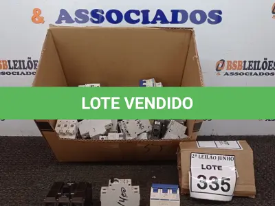 LOTE 335 - 01 LOTE COM VÁRIOS DISJUNTORES MODELOS E TAMANHOS DIVERSOS. (NO ESTADO) ATENÇÃO! FAZER A VISITAÇÃO ANTES DE ARREMATAR, NÃO SABEMOS SE FUNCIONA, LEILÃO NÃO TEM GARANTIA E NEM DEVOLUÇÃO, SUJEITO A POSSÍVEIS AVARIAS VISÍVEIS/OCULTAS E/OU AUSÊNCIA DE COMPONENTES.