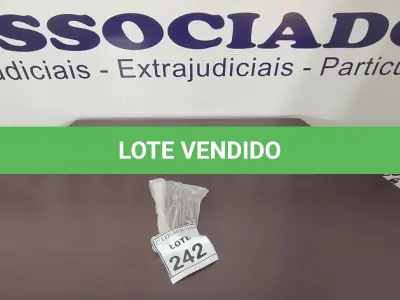 LOTE 242 - 11 BROCAS DE PAREDE. (NO ESTADO) ATENÇÃO! FAZER A VISITAÇÃO ANTES DE ARREMATAR, NÃO SABEMOS SE FUNCIONA, LEILÃO NÃO TEM GARANTIA E NEM DEVOLUÇÃO, SUJEITO A POSSÍVEIS AVARIAS VISÍVEIS/OCULTAS E/OU AUSÊNCIA DE COMPONENTES.
