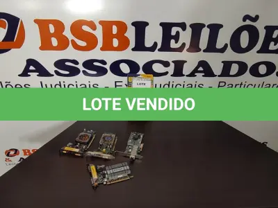 LOTE 234 - 04 PLACAS DE VÍDEO E 01 PLACA USB. (NO ESTADO) ATENÇÃO! FAZER A VISITAÇÃO ANTES DE ARREMATAR, NÃO SABEMOS SE FUNCIONA, LEILÃO NÃO TEM GARANTIA E NEM DEVOLUÇÃO, SUJEITO A POSSÍVEIS AVARIAS VISÍVEIS/OCULTAS E/OU AUSÊNCIA DE COMPONENTES.