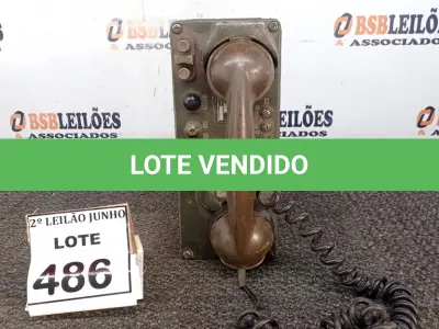 LOTE 486 - 01 TELEFONE ANTIGO. (NO ESTADO) ATENÇÃO! FAZER A VISITAÇÃO ANTES DE ARREMATAR, NÃO SABEMOS SE FUNCIONA, LEILÃO NÃO TEM GARANTIA E NEM DEVOLUÇÃO, SUJEITO A POSSÍVEIS AVARIAS VISÍVEIS/OCULTAS E/OU AUSÊNCIA DE COMPONENTES.