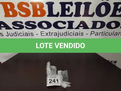 LOTE 241 - 01 LOTE COM VÁRIAS BROCAS DE PAREDE E MADEIRA. (NO ESTADO) ATENÇÃO! FAZER A VISITAÇÃO ANTES DE ARREMATAR, NÃO SABEMOS SE FUNCIONA, LEILÃO NÃO TEM GARANTIA E NEM DEVOLUÇÃO, SUJEITO A POSSÍVEIS AVARIAS VISÍVEIS/OCULTAS E/OU AUSÊNCIA DE COMPONENTES.
