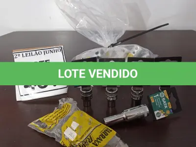 LOTE 437 - 05 SOQUETES ESTRIADOS DE MEDIDAS VARIADAS, 06 ESTICADORES DE CERCA E 01 ROSQUEADOR DE CANO. (NO ESTADO) ATENÇÃO! FAZER A VISITAÇÃO ANTES DE ARREMATAR, NÃO SABEMOS SE FUNCIONA, LEILÃO NÃO TEM GARANTIA E NEM DEVOLUÇÃO, SUJEITO A POSSÍVEIS AVARIAS VISÍVEIS/OCULTAS E/OU AUSÊNCIA DE COMPONENTES.