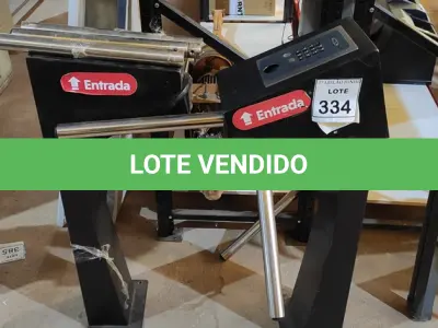 LOTE 334 - 02 CATRACAS DE PORTARIA. (NO ESTADO) ATENÇÃO! FAZER A VISITAÇÃO ANTES DE ARREMATAR, NÃO SABEMOS SE FUNCIONA, LEILÃO NÃO TEM GARANTIA E NEM DEVOLUÇÃO, SUJEITO A POSSÍVEIS AVARIAS VISÍVEIS/OCULTAS E/OU AUSÊNCIA DE COMPONENTES.