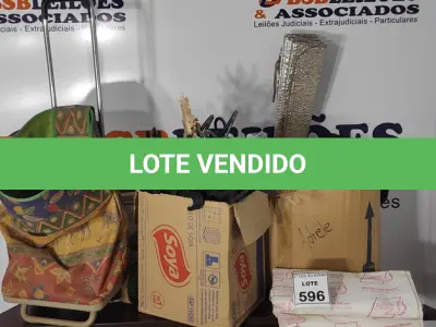 LOTE 596 - 01 LOTE COM GRANDE QUANTIDADE DE CABIDES, MATERIAIS DECORATIVOS E 01 CARRINHO DE FEIRA.  (NO ESTADO) ATENÇÃO! FAZER A VISITAÇÃO ANTES DE ARREMATAR, NÃO SABEMOS SE FUNCIONA, LEILÃO NÃO TEM GARANTIA E NEM DEVOLUÇÃO, SUJEITO A POSSÍVEIS AVARIAS VISÍVEIS/OCULTAS E/OU AUSÊNCIA DE COMPONENTES.