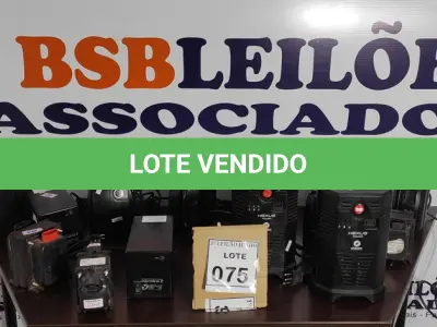 LOTE 075 - 03 TRANSFORMADORES E 10 ESTABILIZADORES. (NO ESTADO) ATENÇÃO! FAZER A VISITAÇÃO ANTES DE ARREMATAR, NÃO SABEMOS SE FUNCIONA, LEILÃO NÃO TEM GARANTIA E NEM DEVOLUÇÃO, SUJEITO A POSSÍVEIS AVARIAS VISÍVEIS/OCULTAS E/OU AUSÊNCIA DE COMPONENTES.