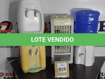 LOTE 026 - 03 BEBEDOUROS TIPO GARRAFÃO E 01 CLIMATIZADOR. (NO ESTADO) ATENÇÃO! FAZER A VISITAÇÃO ANTES DE ARREMATAR, NÃO SABEMOS SE FUNCIONA. LEILÃO NÃO TEM GARANTIA E NEM DEVOLUÇÃO, SUJEITO A POSSÍVEIS AVARIAS VISÍVEIS/OCULTAS E/OU AUSÊNCIA DE COMPONENTES.