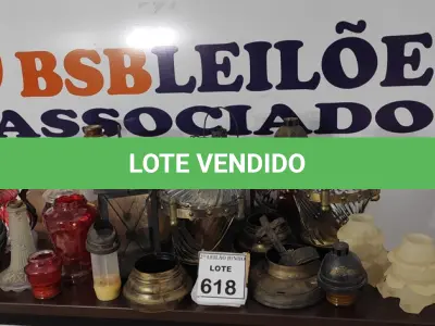 LOTE 618 - 01 LOTE COM GRANDE QUANTIDADE DE CASTIÇAIS DIVERSOS.  (NO ESTADO) ATENÇÃO! FAZER A VISITAÇÃO ANTES DE ARREMATAR, NÃO SABEMOS SE FUNCIONA, LEILÃO NÃO TEM GARANTIA E NEM DEVOLUÇÃO, SUJEITO A POSSÍVEIS AVARIAS VISÍVEIS/OCULTAS E/OU AUSÊNCIA DE COMPONENTES.