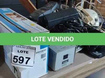 LOTE 597 - 01 TRANSFORMADOR, 02 ESTABILIZADORES, 01 TONNER, 01 IMPRESSORA, 05 TECLADOS PARA PC E PERIFÉRICOS DIVERSOS.  (NO ESTADO) ATENÇÃO! FAZER A VISITAÇÃO ANTES DE ARREMATAR, NÃO SABEMOS SE FUNCIONA, LEILÃO NÃO TEM GARANTIA E NEM DEVOLUÇÃO, SUJEITO A POSSÍVEIS AVARIAS VISÍVEIS/OCULTAS E/OU AUSÊNCIA DE COMPONENTES.