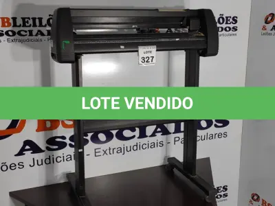 LOTE 327 - 01 PLOTHER INCOMPLETA COM BASE. (NO ESTADO) ATENÇÃO! FAZER A VISITAÇÃO ANTES DE ARREMATAR, NÃO SABEMOS SE FUNCIONA, LEILÃO NÃO TEM GARANTIA E NEM DEVOLUÇÃO, SUJEITO A POSSÍVEIS AVARIAS VISÍVEIS/OCULTAS E/OU AUSÊNCIA DE COMPONENTES.